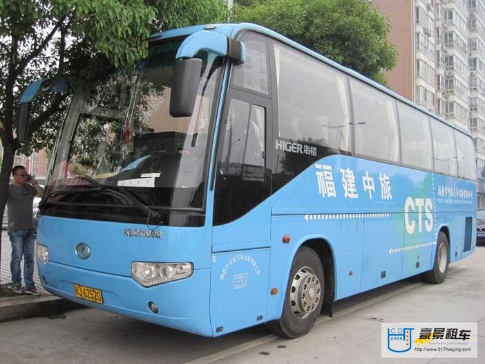 成都租大巴車(chē)-金龍大巴39座